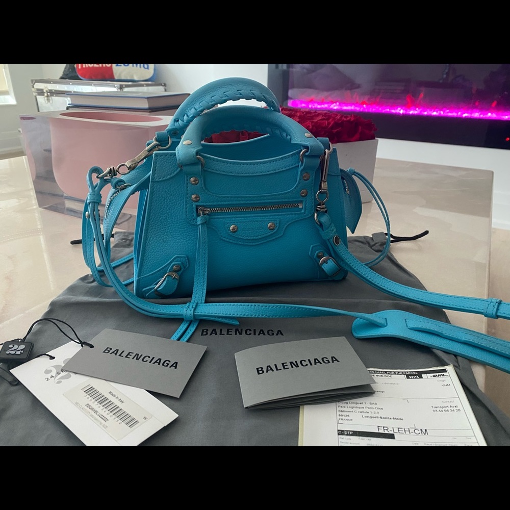 BALENCIAGA neo classic city mini like brand new